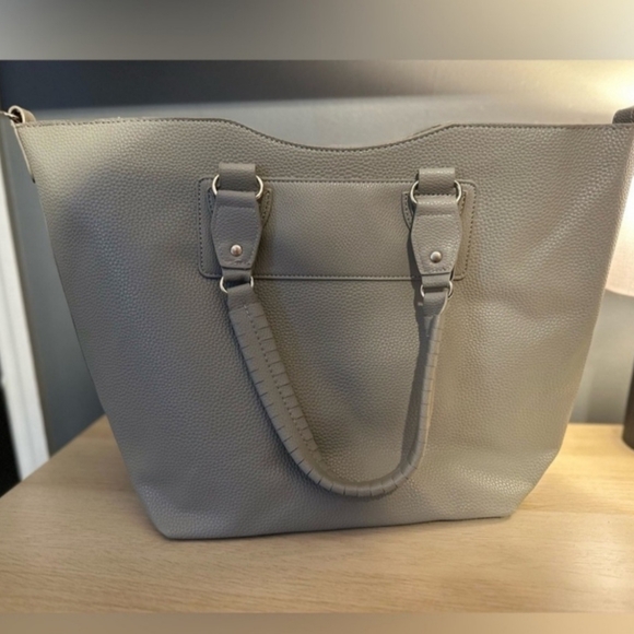 BCBG Paris 3pcs Tote - Picture 2 of 5